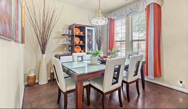 Photo - 17419 Woodfalls Ln