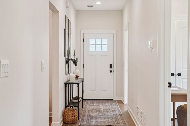 Photo - 3 Bedroom Twin Home With Extras