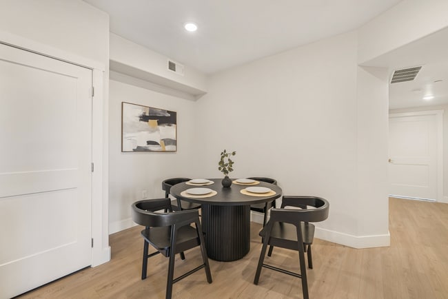 Photo - Lincoln Crossing Apartments unit 3107 Unidad 3108