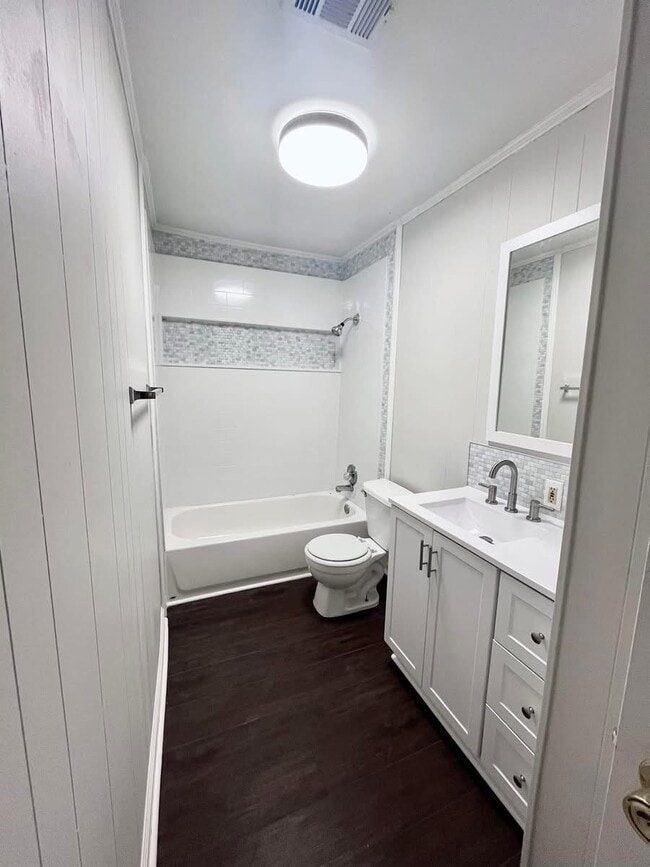 Photo - 207 Lake Dr Unit Apt. B