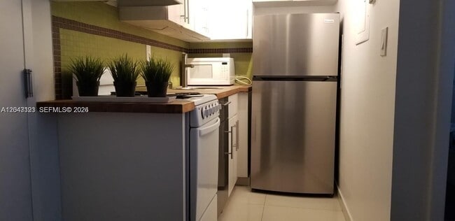 Photo - 1550 Drexel Ave Unit 106