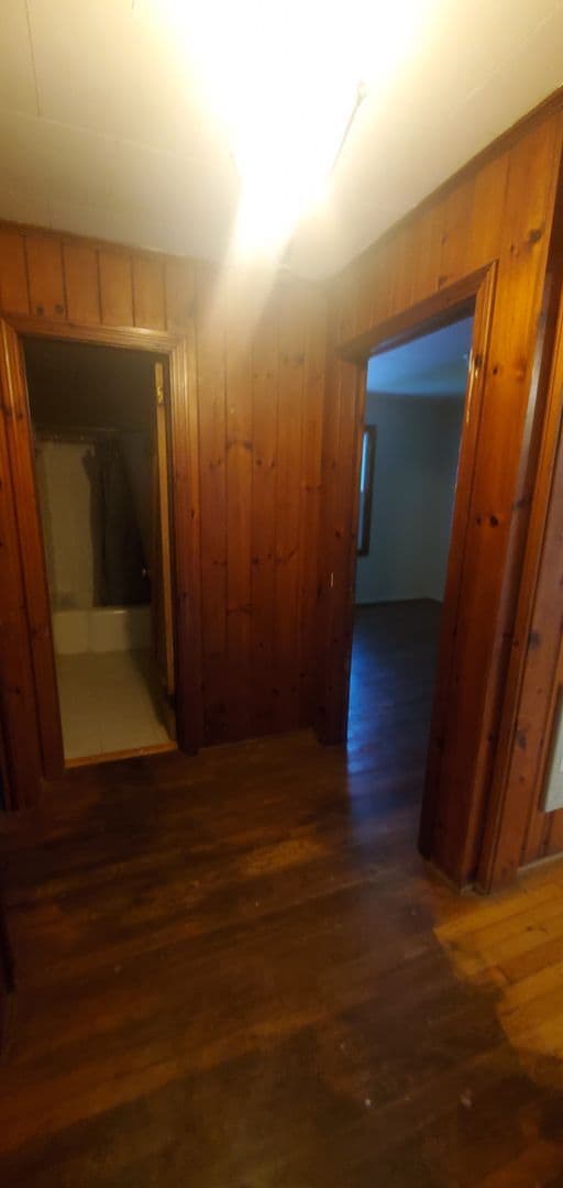 Photo - Large 4 Bedroom House On Hwy 105