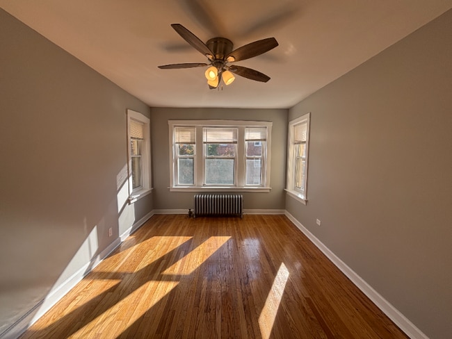 Photo - 3114-3116 W 61st St Unidad 2