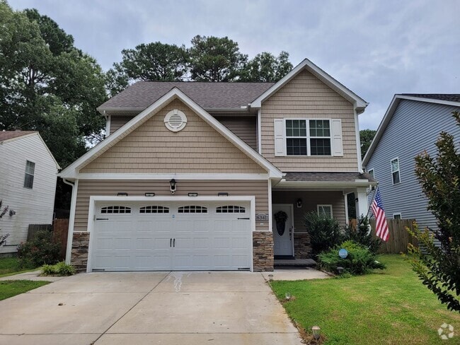 Building Photo - Beautiful 4 Bedroom, 2.5 Bath Home