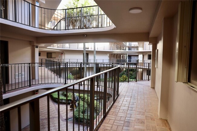 Building Photo - 8730 SW 133rd Avenue Rd Unit 216