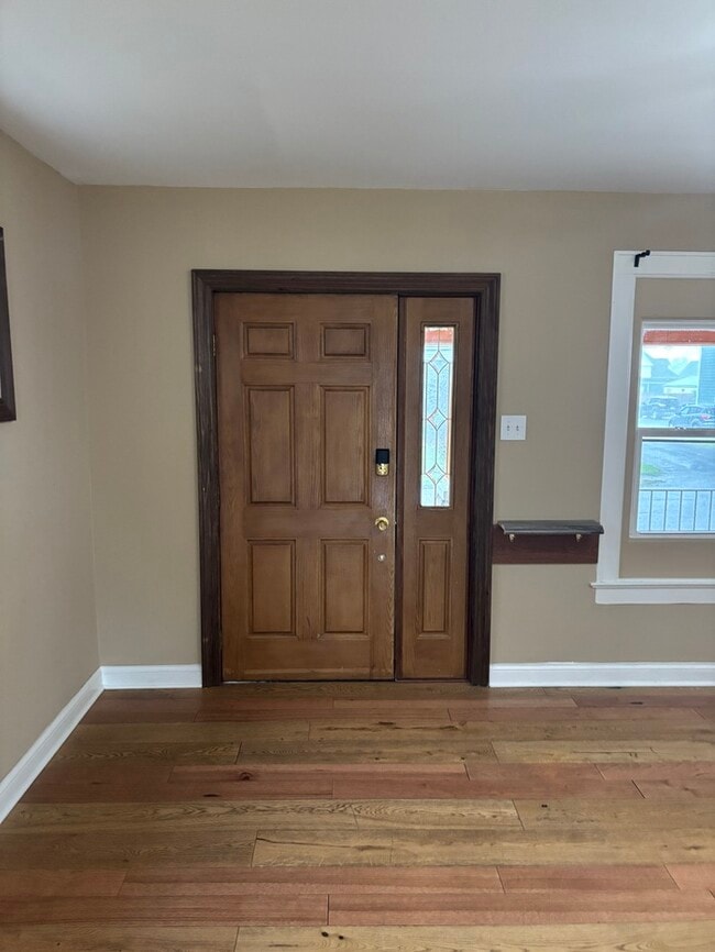 Photo - 73 N Oakley Ave