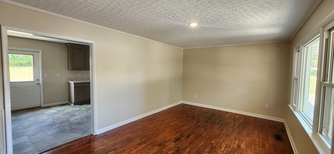 Photo - Right in the heart of Crossville *Complete...