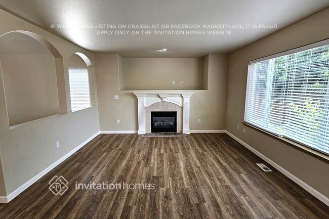 18402 28th Ave E