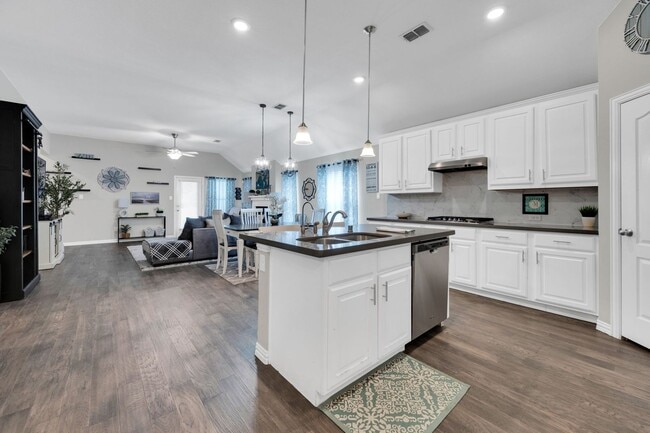 Photo - Beautifully Designed Ranch-Style Home in Prime Midlothian Location!