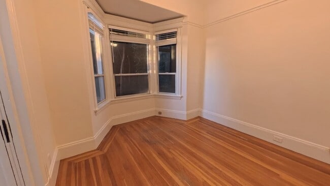 205A Steiner Street-