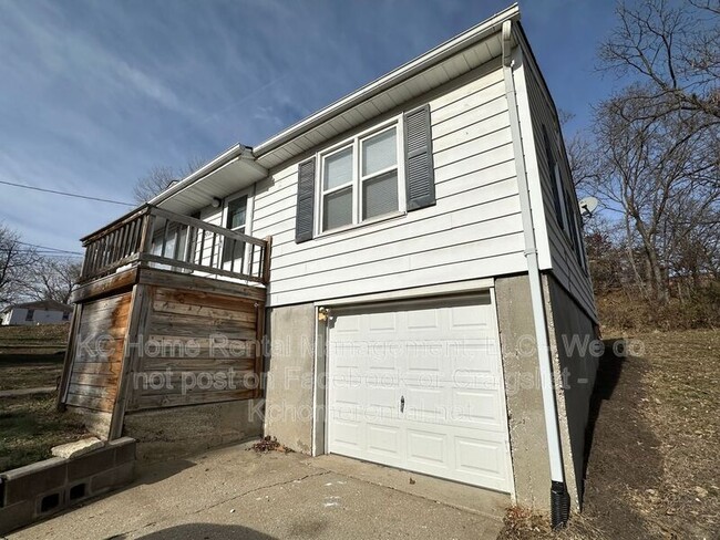 Photo - 2010 Bunker Ave