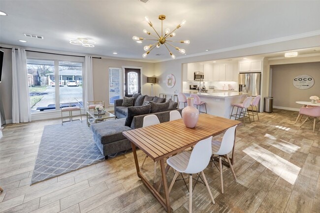 Photo - 9007 Beverly Hill St