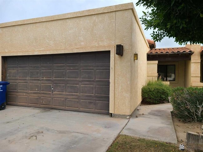 Photo - 3733 S 6th Ave