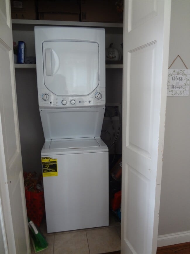 Photo - 307 E 28th St