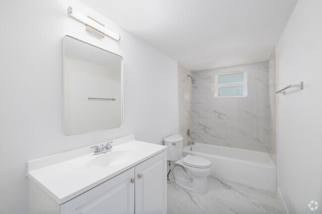 2BR, 1.5BA - Bathroom