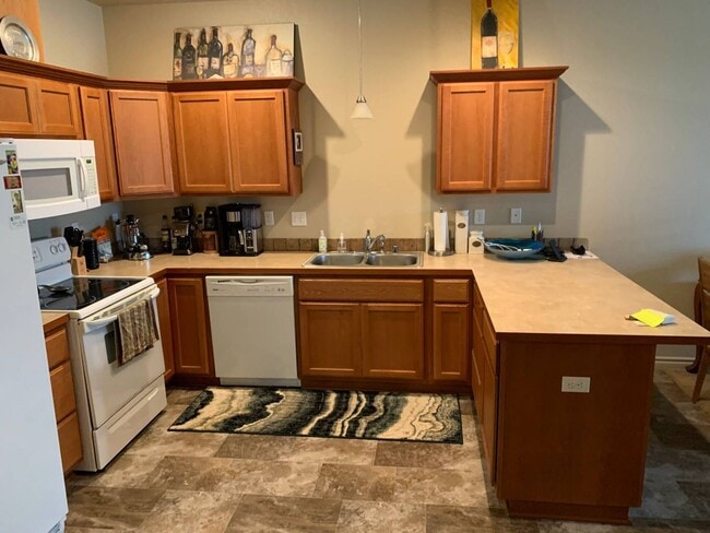 Photo - 9406 Majestia Ln