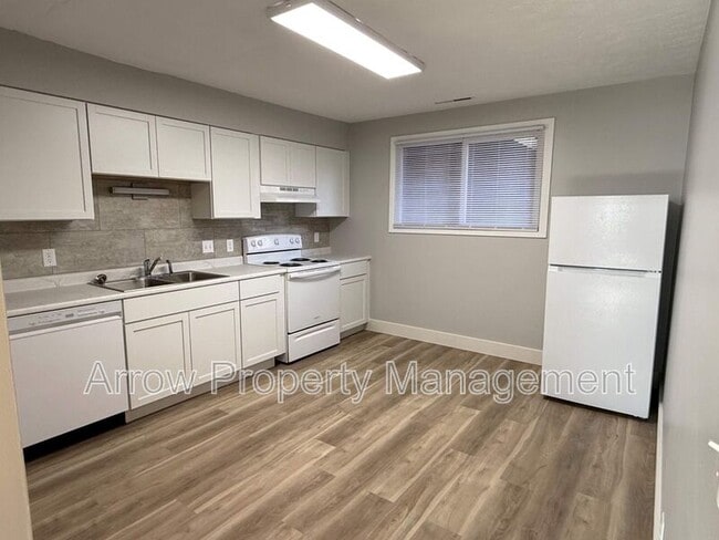 Photo - 1725 N Iowa Ave