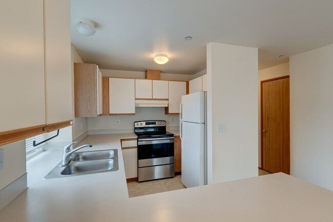 Building Photo - 2 Bed 2 Bath Point Of View Condo