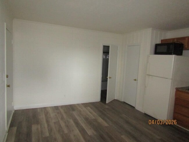 Photo - 204 4th Ave N