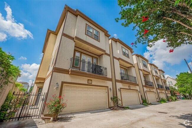 Building Photo - 2604 Bevis St Rental