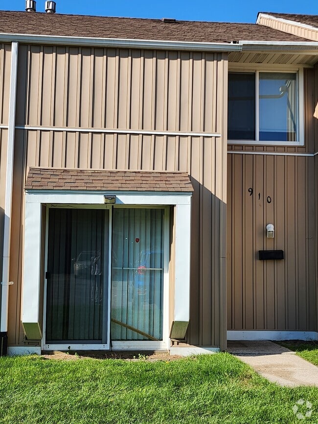 Building Photo - 910 Morningside Ln Rental