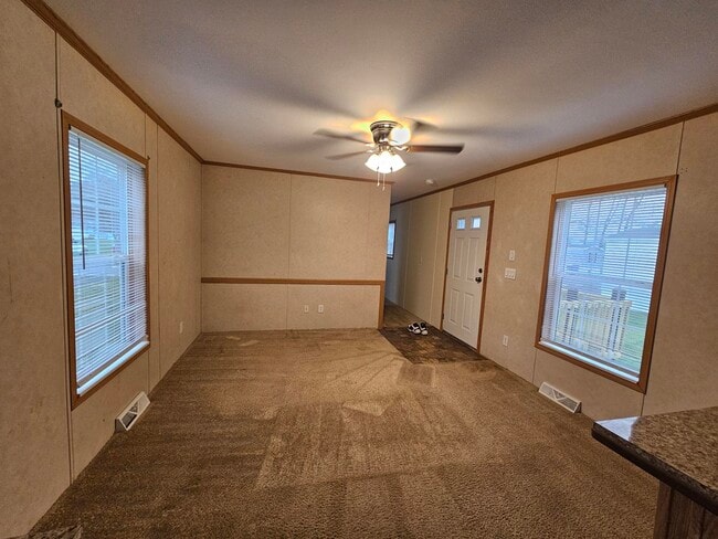 Photo - 28 Hillside Ln