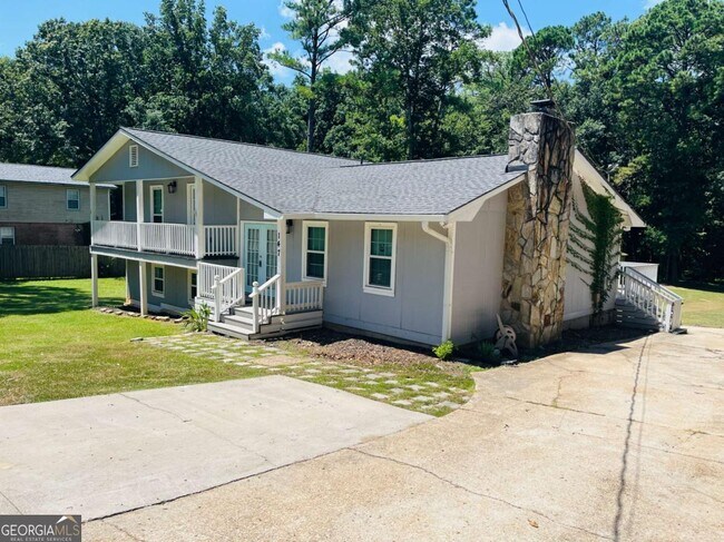 Photo - 147 N Lake Dr
