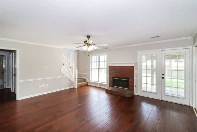 Photo - 4365 Barrymor Dr