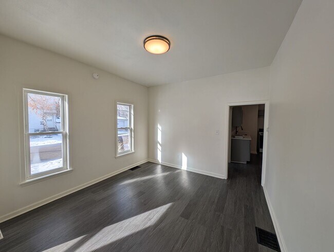 Photo - 502 E 2nd St Unit 502 E 2nd St Down