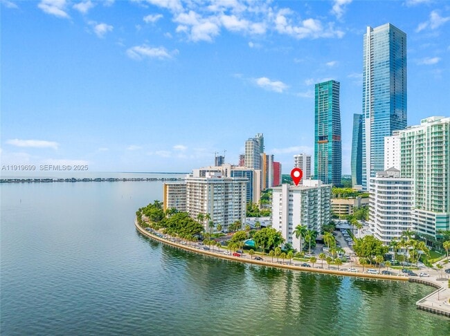 Building Photo - 1408 Brickell Bay Dr Unit 612