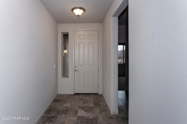 Photo - 1299 Essex Way