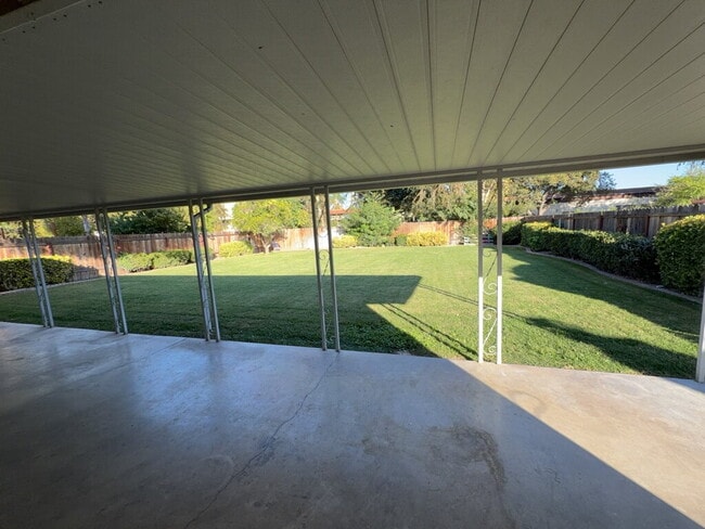 Photo - "Charming Riverside Retreat: Spacious 4-Be...