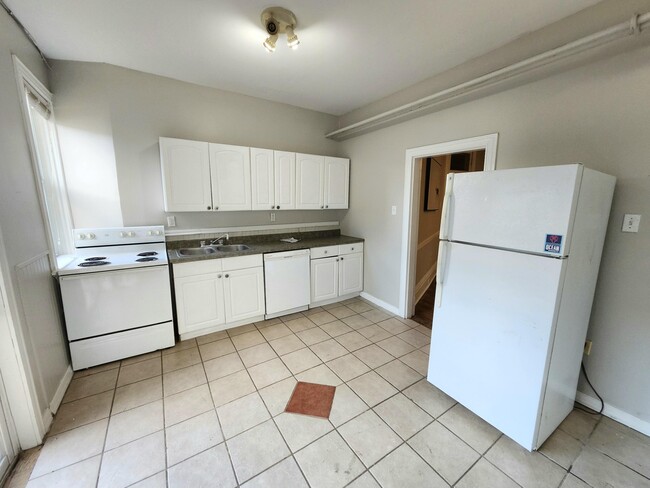 Photo - 242-242 Princess St Unit 238