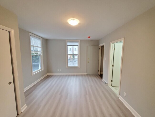145 Highland Ave Unit 1