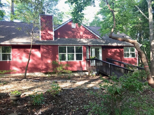 Photo - Black Mountain Rental