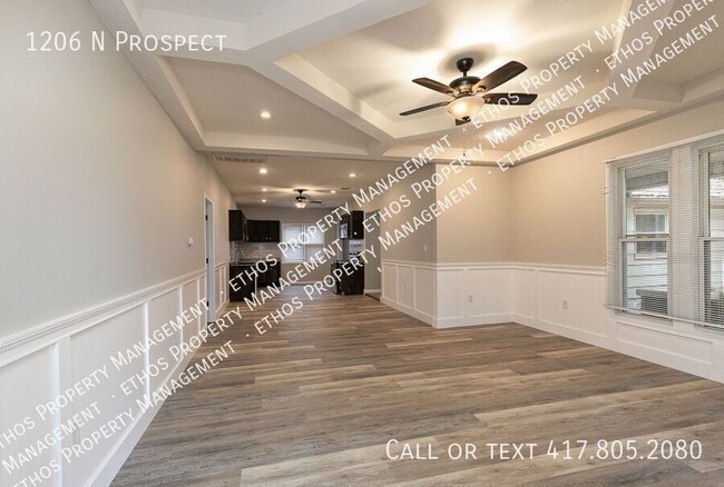 Photo - 1206 N Prospect-