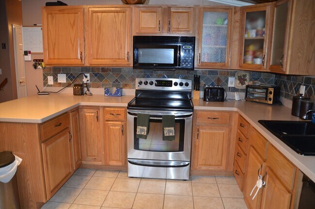 Photo - Beautiful 3 Bed 2 Bath Log Home with Large...