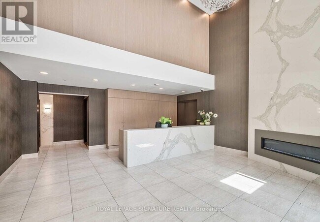 Photo - 50 Bruyeres Mews Unit 809