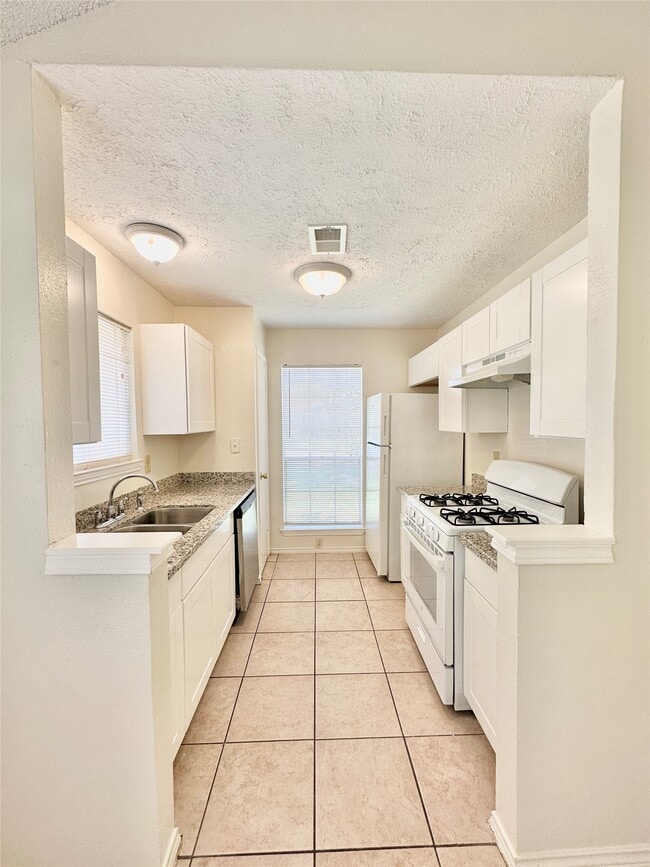 Photo - 13753 Sablecrest Dr