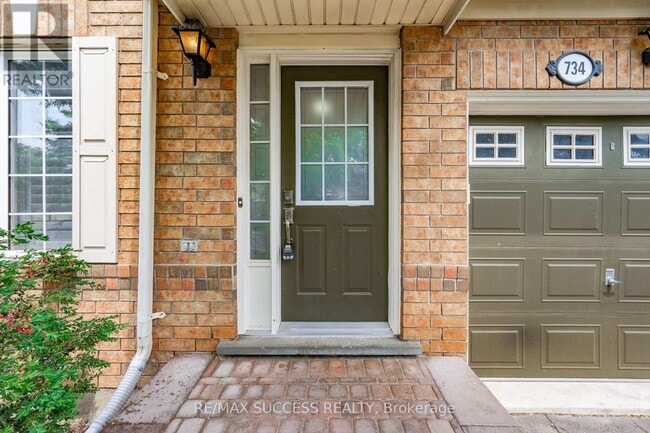 Photo - 734 Edwards Ave