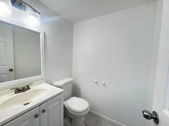 Photo - 2100 Springdale Blvd Unit 112y