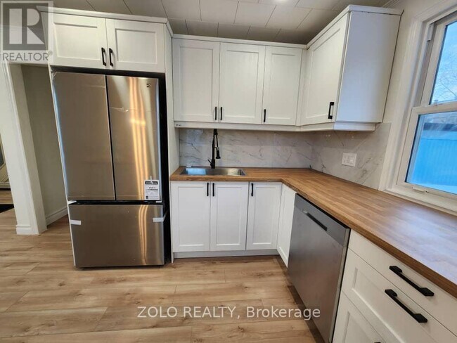 Photo - 334 Little Ave