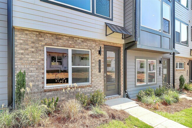 Photo - 5731 Castlerea Dr Townhome