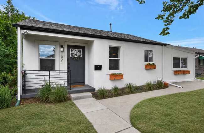 Building Photo - Spacious 3-Bed, 2-Bath Home in Denver