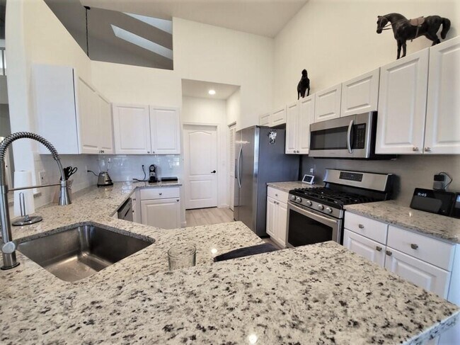 Photo - 46 Pinnacle Cove