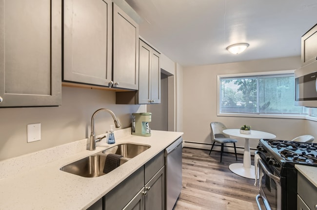 Riverwood 6425