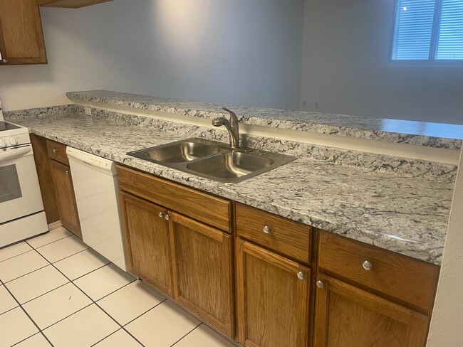 Photo - 3930 S Roosevelt Blvd Unidad #101 East