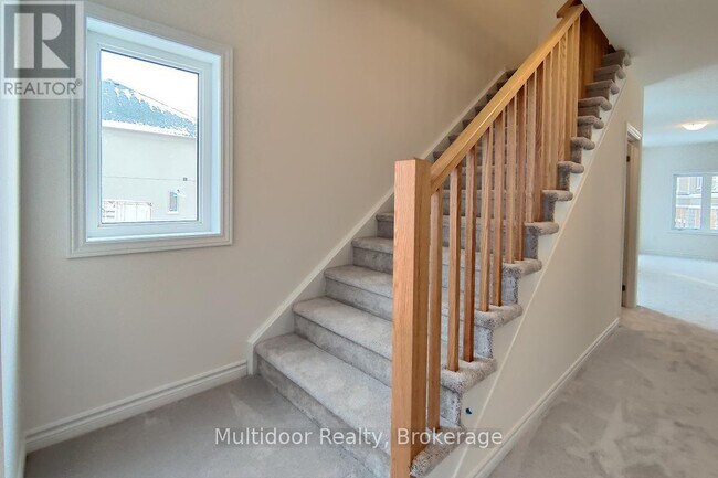 Photo - 305 Garner Rd W