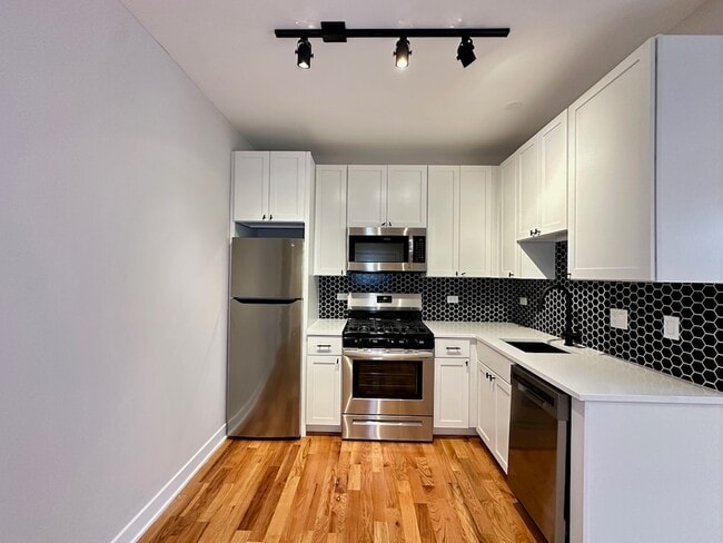 Photo - 661 W Wrightwood Ave Unidad 003