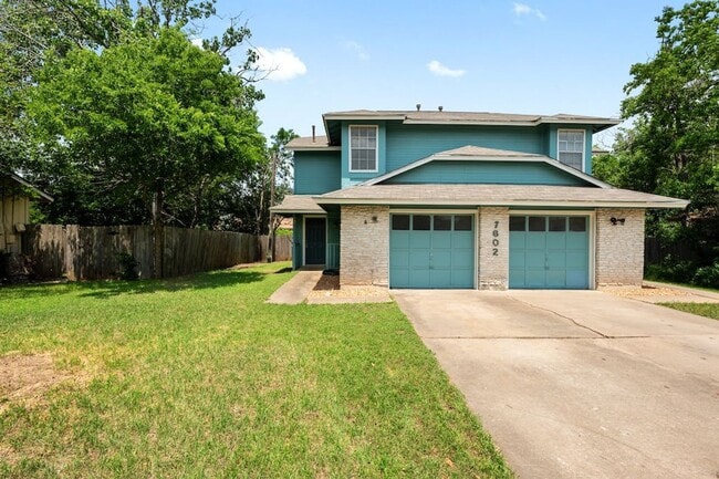 Building Photo - 7602 Woodstone Cove Unit A